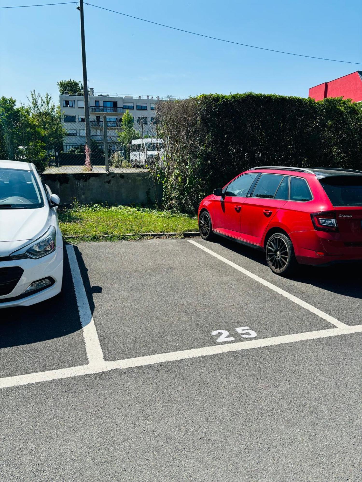 Le Chateaubriand - Calme, Balcon Et Parking Châtenay Eksteriør bilde
